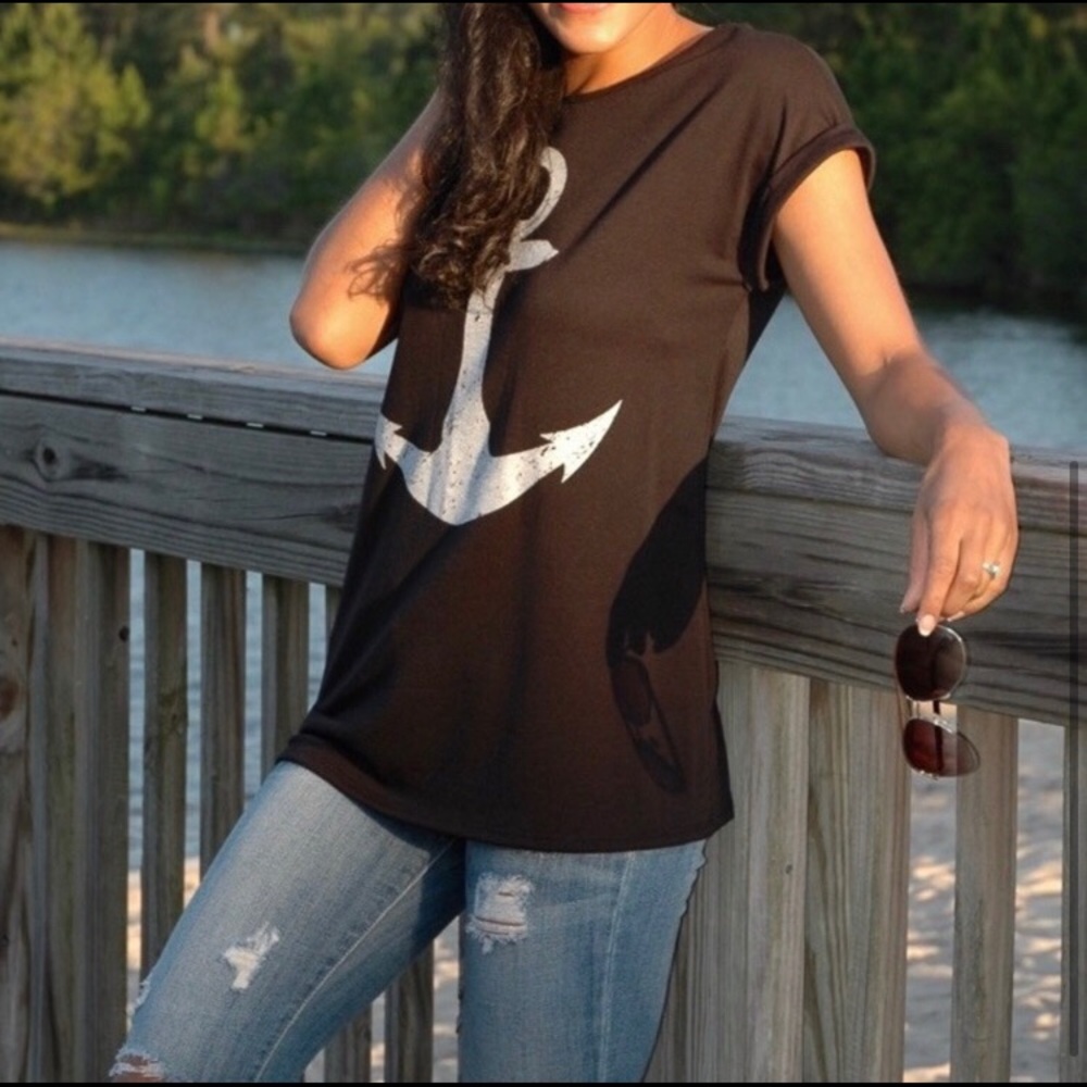 Anchor Top with Rolled Sleeves